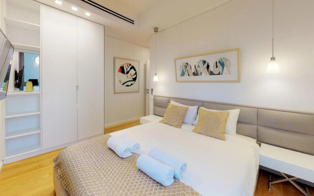 Pleasant 3BR Penthouse in Shenkin by HolyGuest