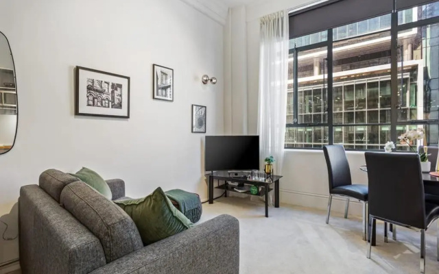 Cosy & Comfy studio on Queen St. by Zodiak Stays