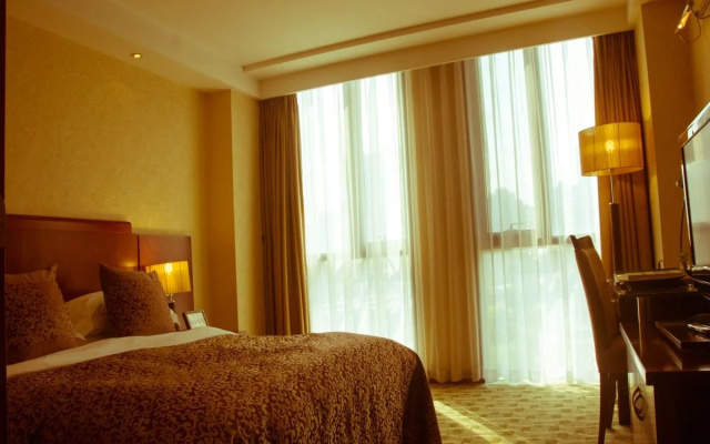 Royal Garden Hotel Jimo