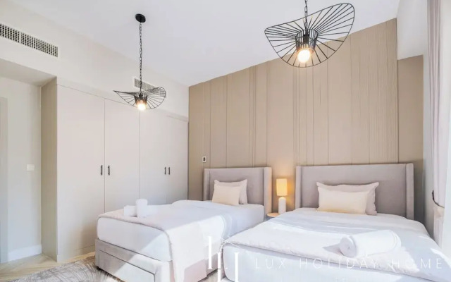 LUX The Luxurious Central JBR Suite 2