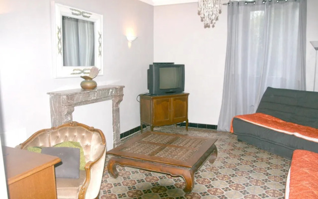 Apartment With 3 Bedrooms in Grospierres, With Wonderful Mountain View