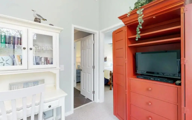 280 Turnberry Village