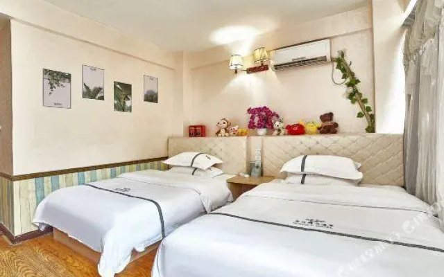Honglv Business Hotel