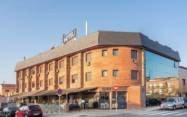 Hotel Sant Pere II вид на фасад