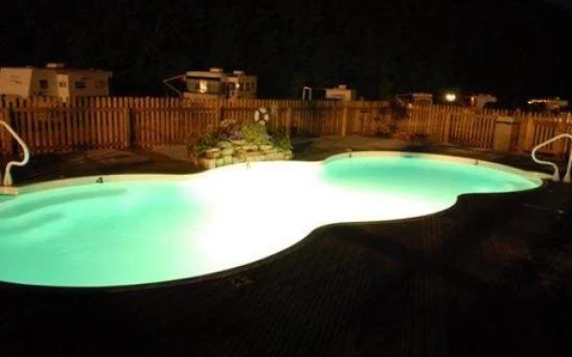 Black Bear Cove Lodge