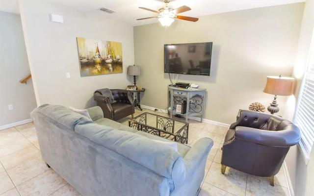Avery's Ocean Breeze by Distinctive Beach Rentals