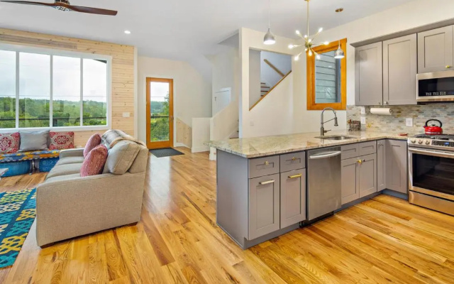 Upstream Penthouse
