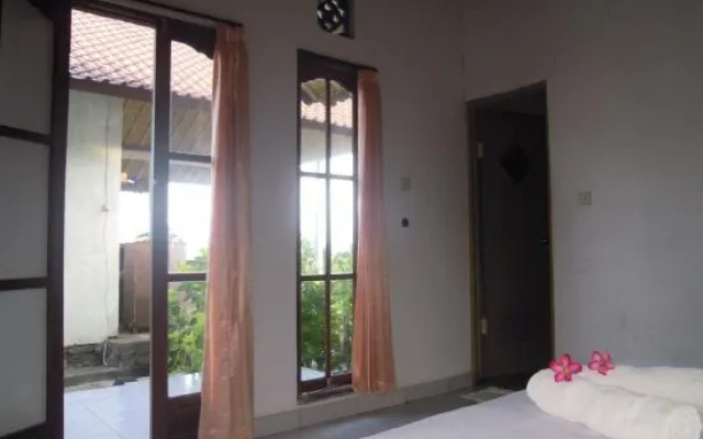 Volcano Beach Bungalows