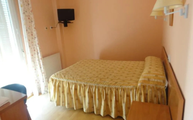 Hostal Adela