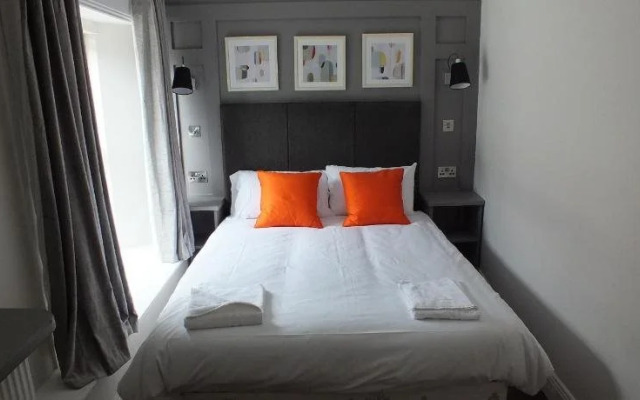 The Metropole