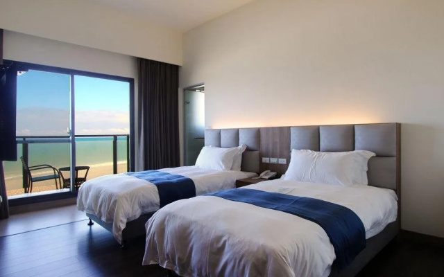 Celebrity 99 Hotel