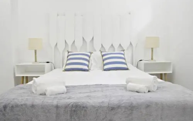 Cais Waterfront Holiday Apartments