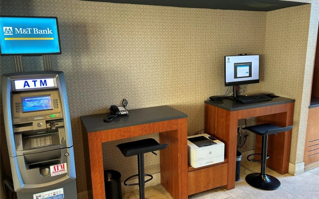 Best Western Premier Plainview-Long Island Hotel