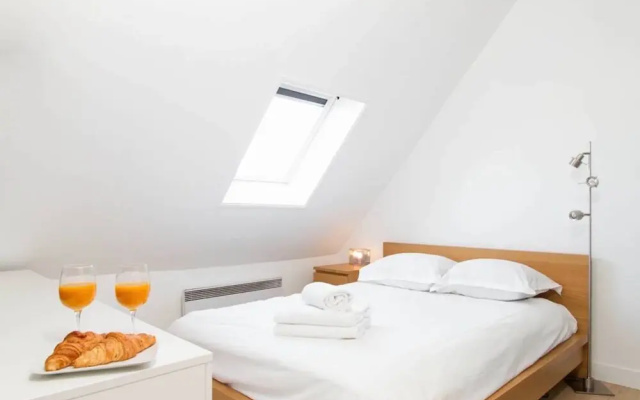 Central Paris - City Views Apartment