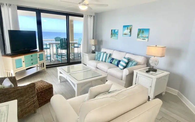 Summer House Condos by ALBVR
