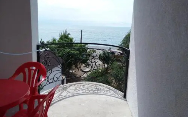 Hotel kvariati Nugo
