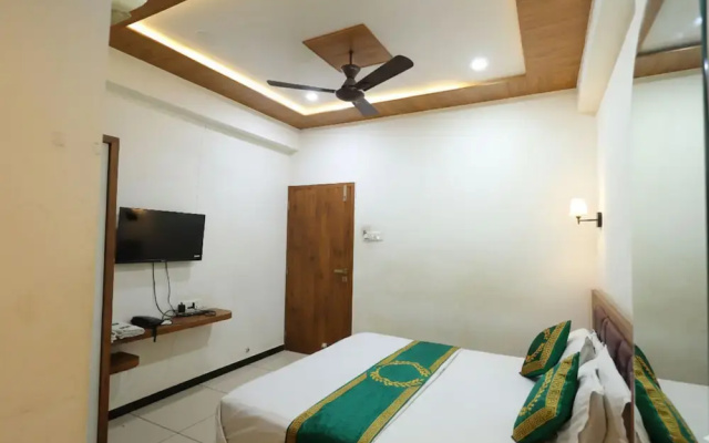 Hotel Royal Raj