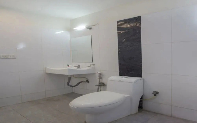 OYO 10139 Hotel Palak Residency