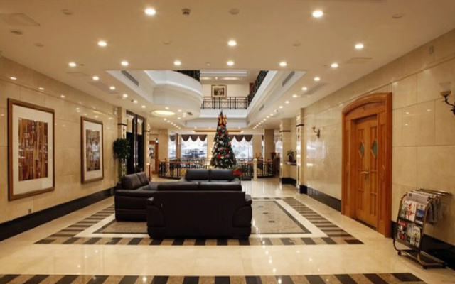 Customs Hotel