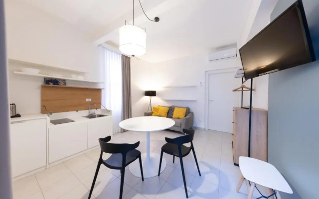 Via Siena 4 - Suites & Rooms
