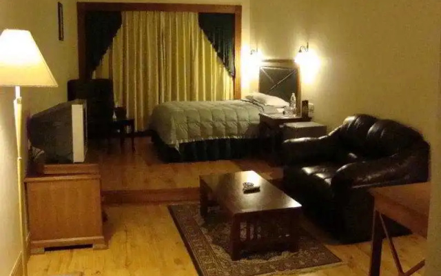 Hotel Brookside