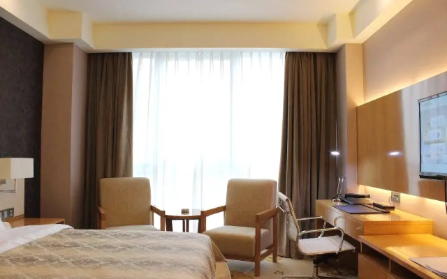 ZiJinTongXin Hotel