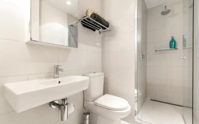 Complete Host SEE Apartments