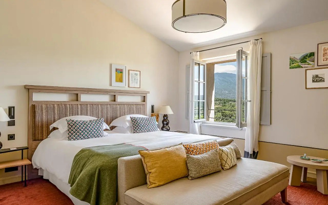 Hotel Crillon Le Brave