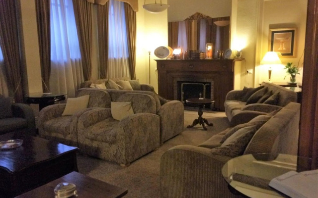 Royal Exchange Hotel