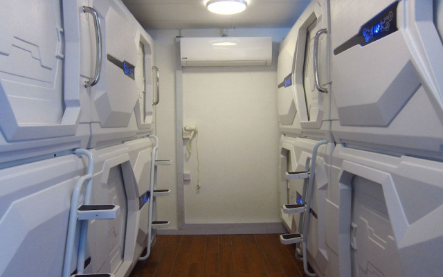 Aloha Capsule Hostel