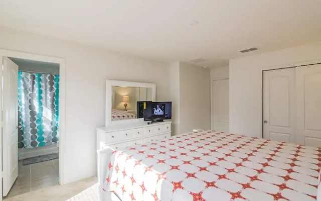5114 Compass Bay