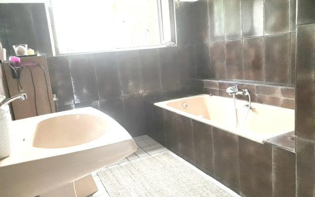 Apartment With 3 Bedrooms in Schiltigheim, With Balcony