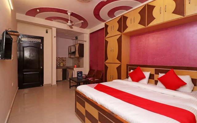 OYO 23302 New Delhi Guest House