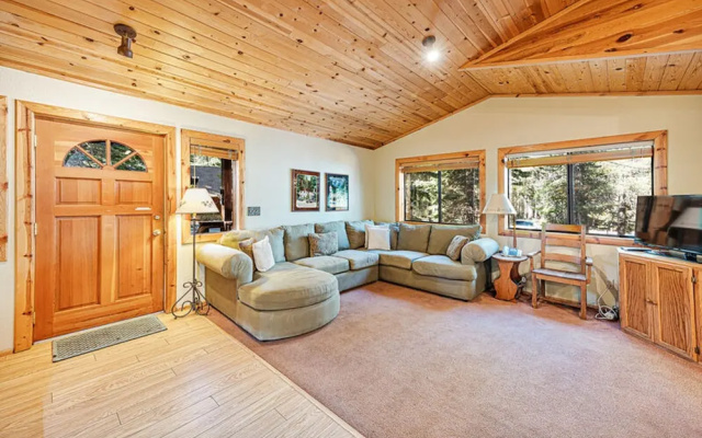 Four Bears Lodge by Tahoe Mountain Properties