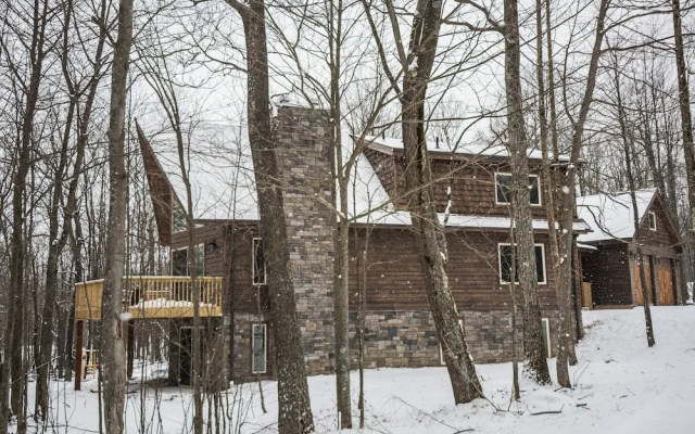 Mountain Crest Villa 5 Bedroom House