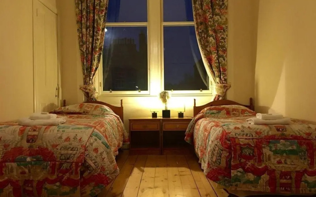 Menzies Apartment