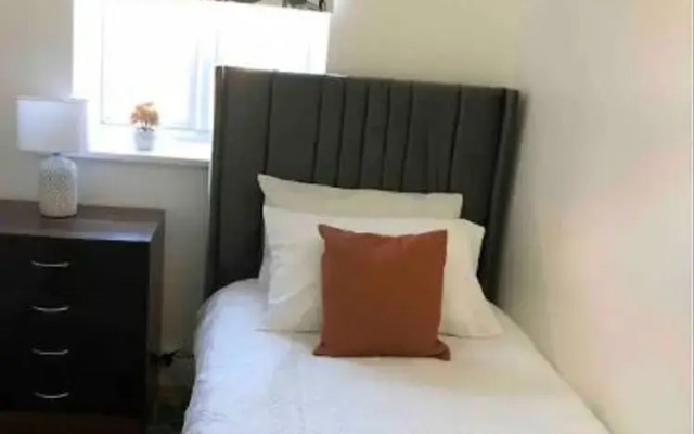 Stunning 3-bed House in Bristol