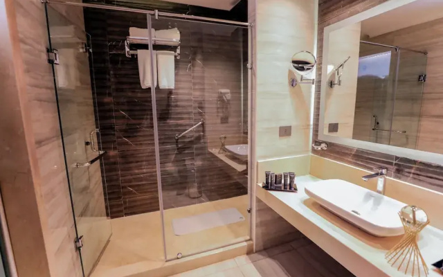 Cairo Taj Mohandessn Hotels & Suites