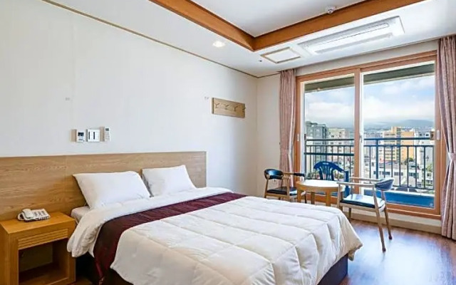 Seogwipo Eia Hotel