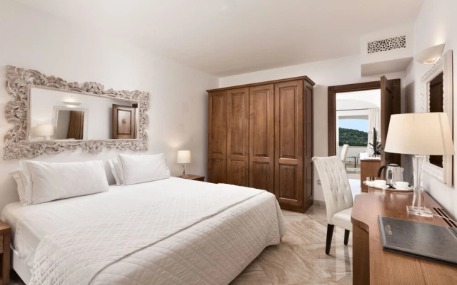 Hotel La Rocca Resort & Spa