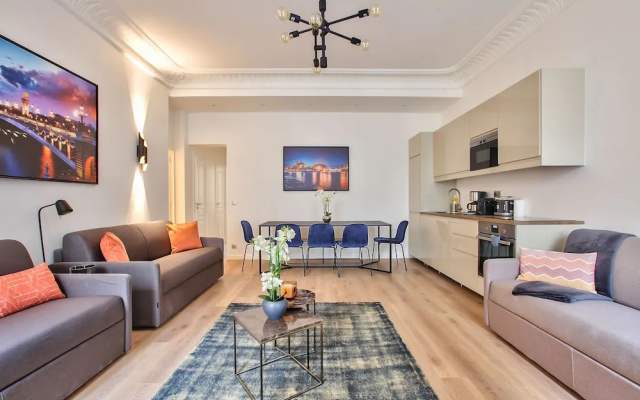 63-Luxury Flat Champs-Elysees (1c)