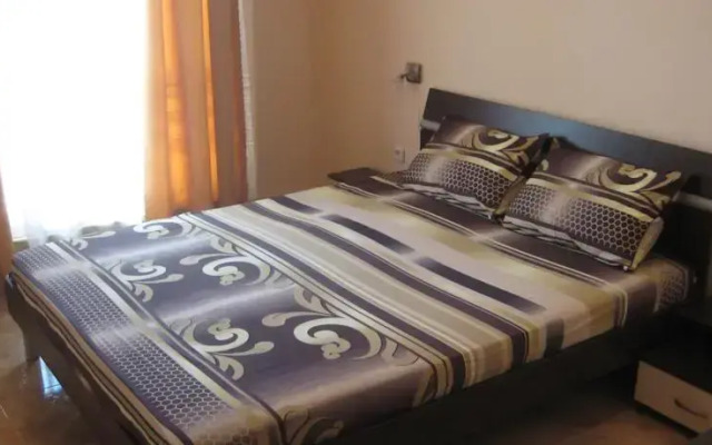 Tashevi Apartments
