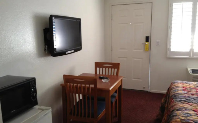 Scottish Inns Long Beach