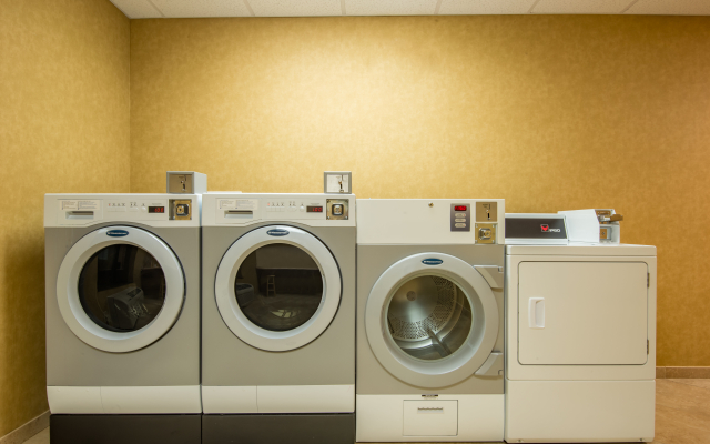 Holiday Inn Express Hotel & Suites Clovis