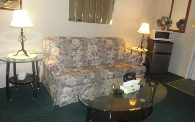Niagara Parkway Court Motel