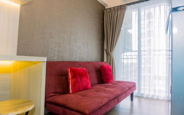 Modern And Tidy 1Br Serpong Greenview Apartment