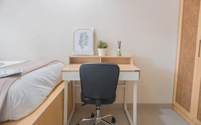 Comfy Studio At 2Nd Floor Evenciio Margonda Apartment
