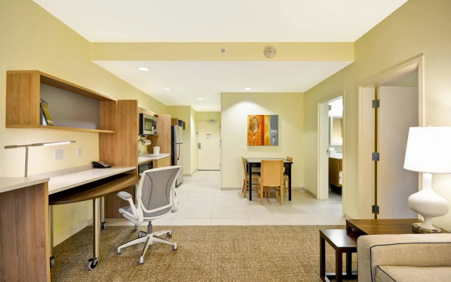 Home2 Suites by Hilton Dallas Addison