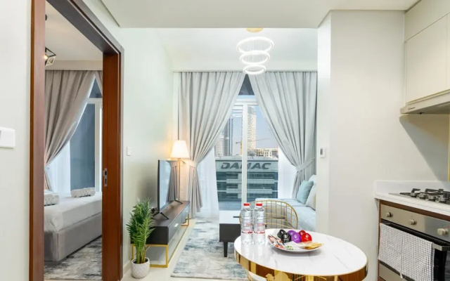 Elegant 1BR Apt Near Down Town