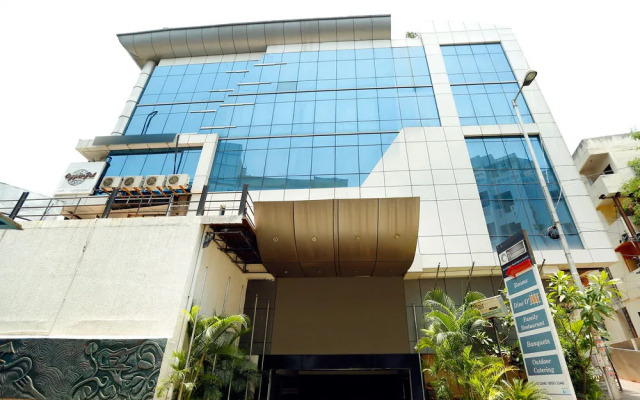 Oyo Premium Himayathnagar